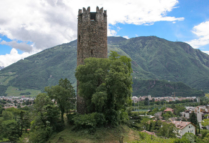 Gscheibter Turm, Italy